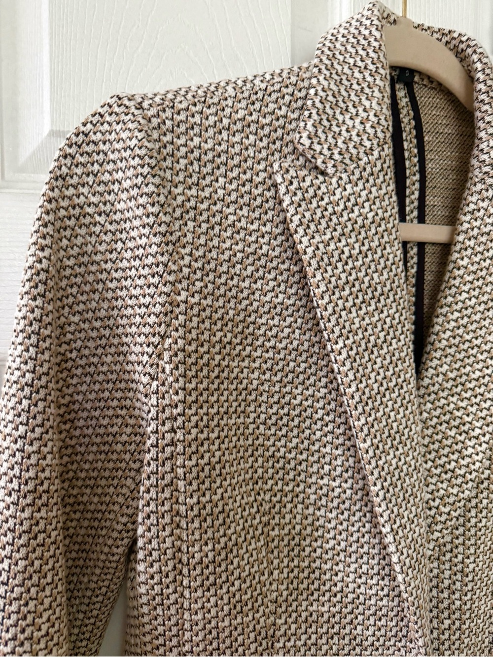 Amanda & Chelsea One Button Blazer - Picture 5 of 9
